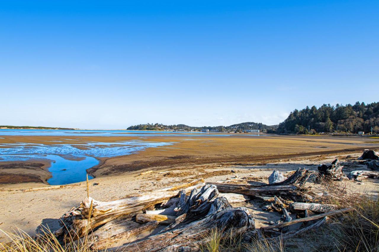 Villa Siletz Bay Getaway Lincoln City Esterno foto